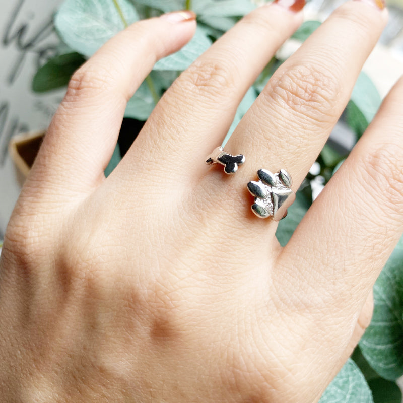 Silver Paw & Bone Hug Ring
