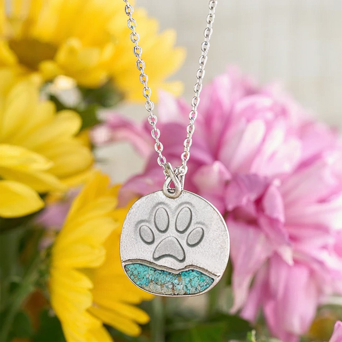 Sunlit Paw Horizon Necklace